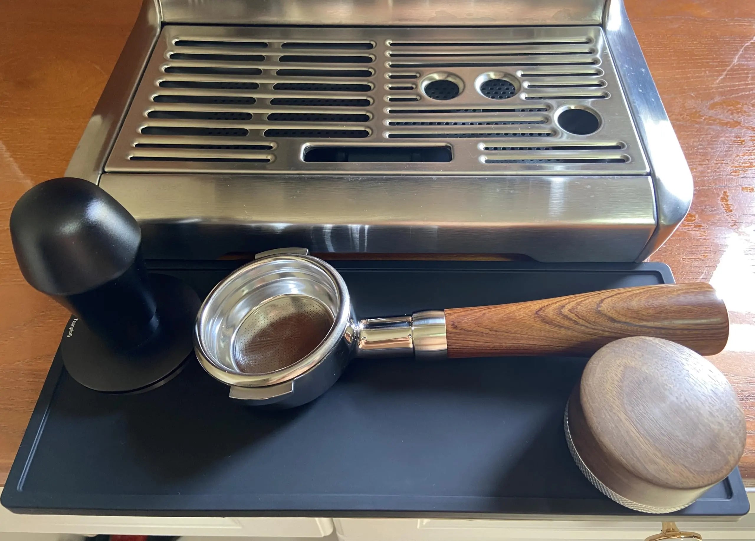 58mm Bottomless Portafilter Compatible with E61 Grouphead Flair 58, ECM, Rocket Espresso Machine Stainless Steel Naked Portafilter with Filter Basket Handle-Wooden, Rosewooden - Crema Peaks Coffee