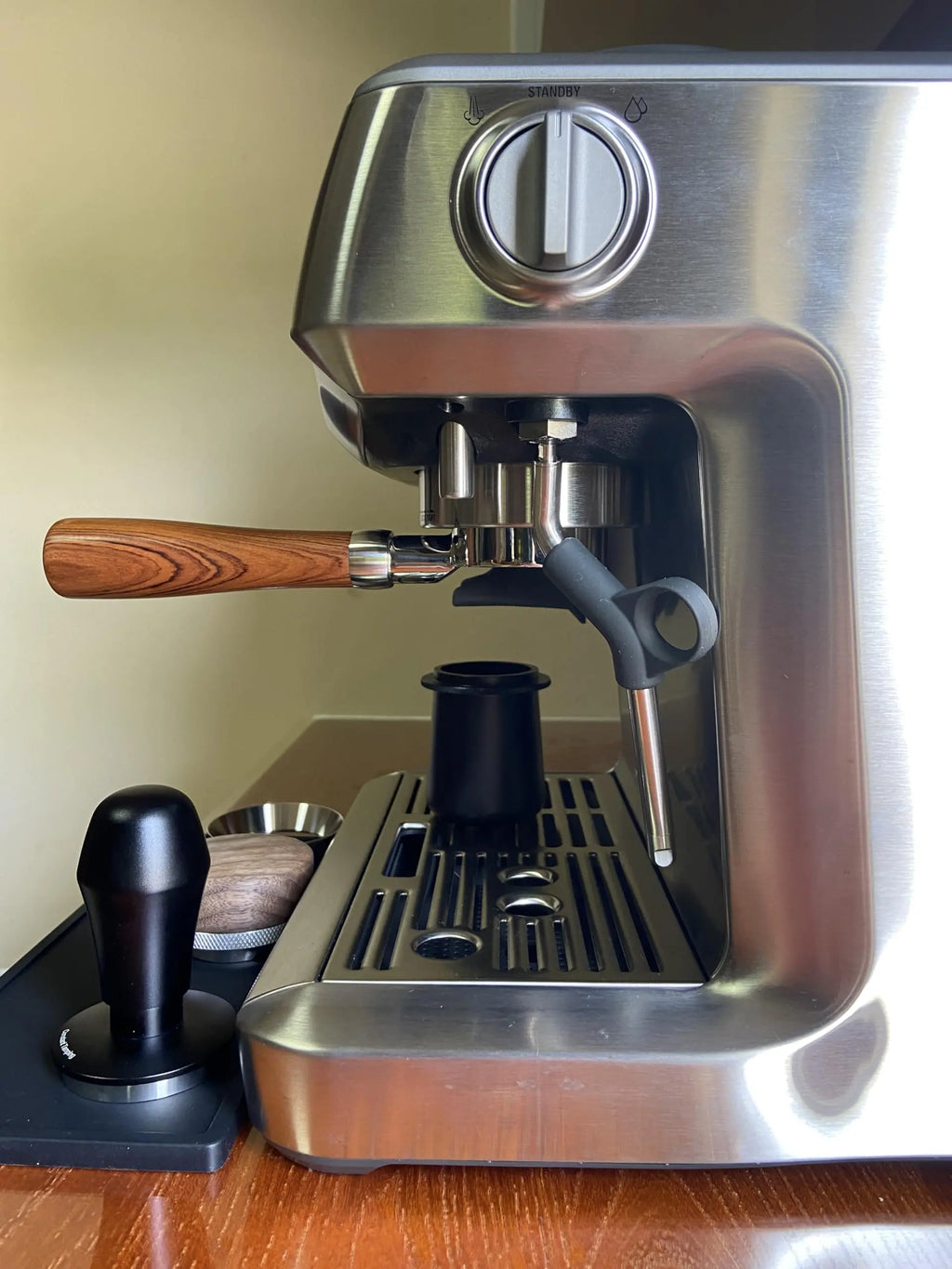58mm Bottomless Portafilter Compatible with E61 Grouphead Flair 58, ECM, Rocket Espresso Machine Stainless Steel Naked Portafilter with Filter Basket Handle-Wooden, Rosewooden - Crema Peaks Coffee