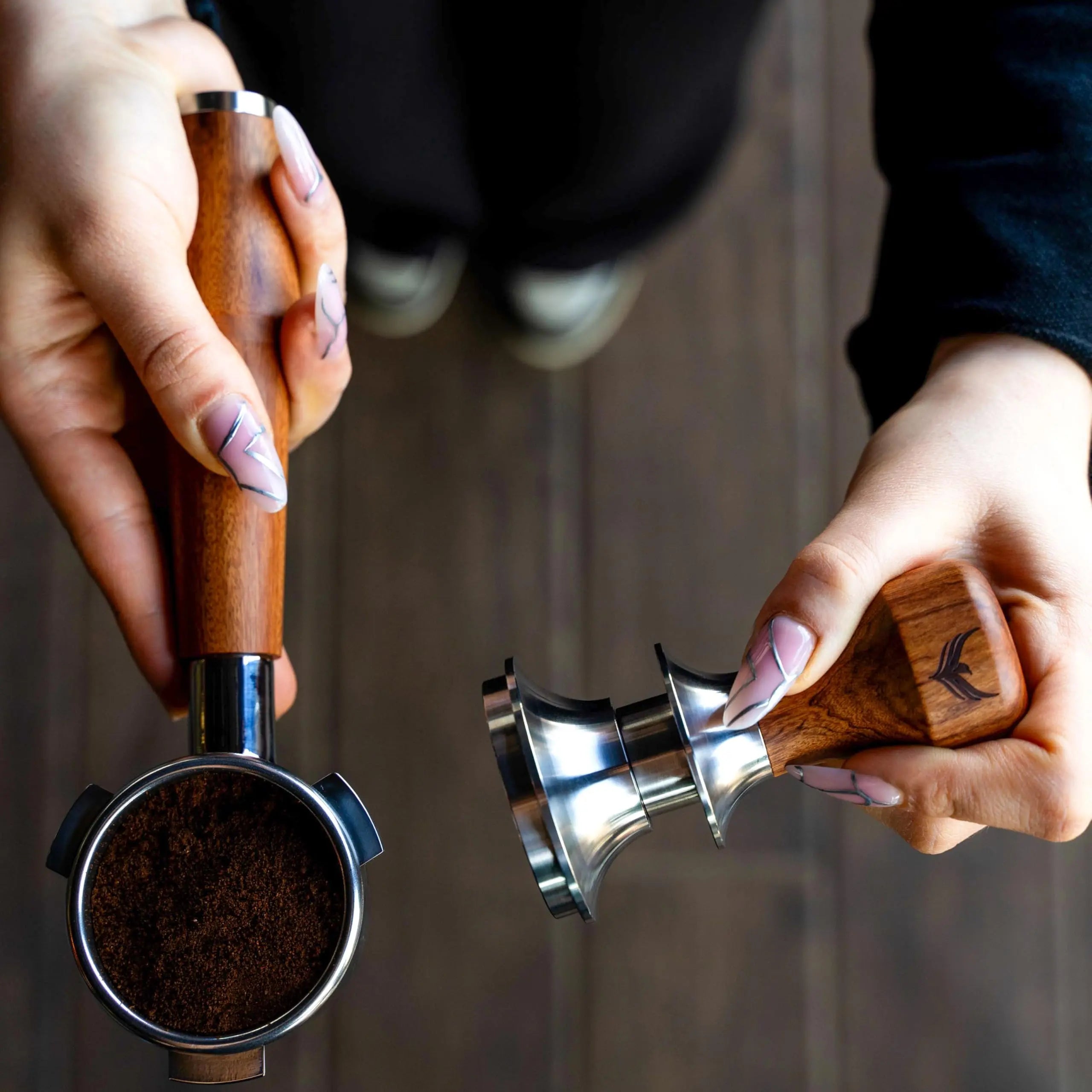 58mm Tamper For Espresso Machines V2 KNODOS Rosewood Self Leveling and Double Spring Loaded Design Calibrated Coffee Tamper With Gift Box - Crema Peaks Coffee